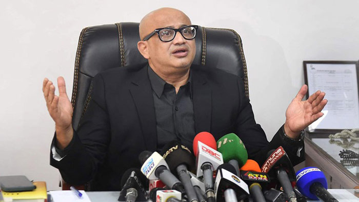 সিলিং ফ্যান পড়ে কপাল ফাটল সাবেক তথ্যপ্রতিমন্ত্রী মুরাদের
